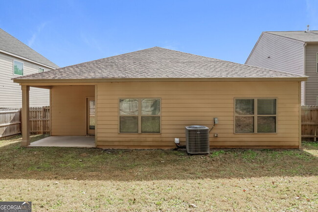 Building Photo - 3630 Lebella Ln