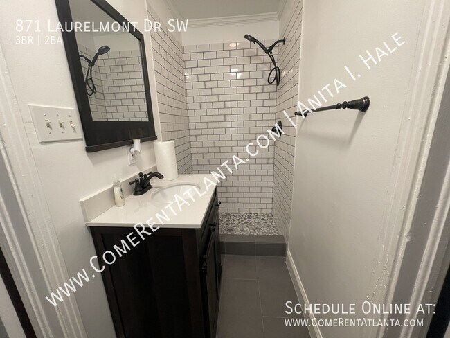 Building Photo - 871 Laurelmont Dr SW