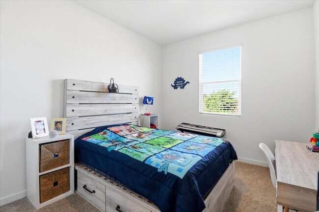 Building Photo - 19295 N Avelino Dr