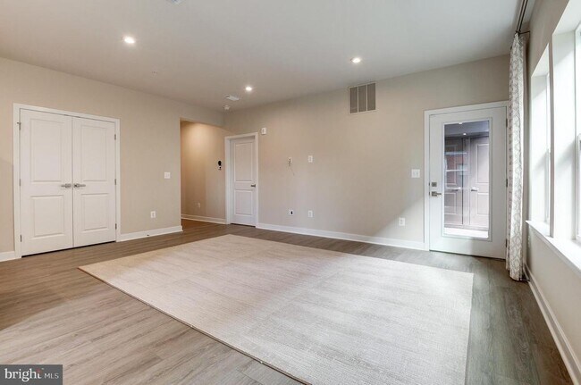 Building Photo - 4395 Peach Lily Ln
