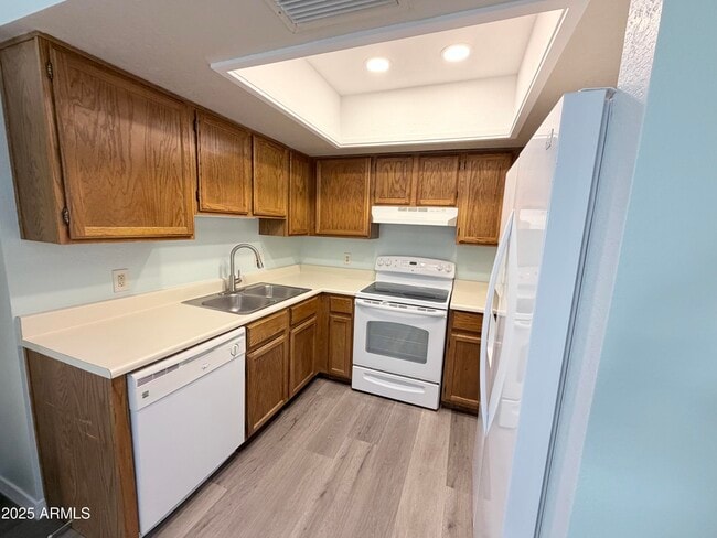 Building Photo - 14220 N Galatea Dr