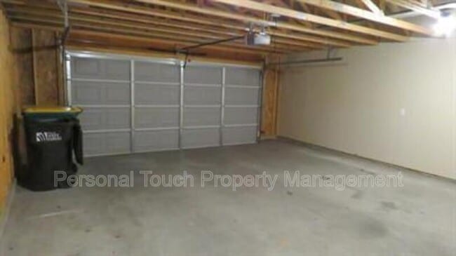 Building Photo - 2520 5th St W