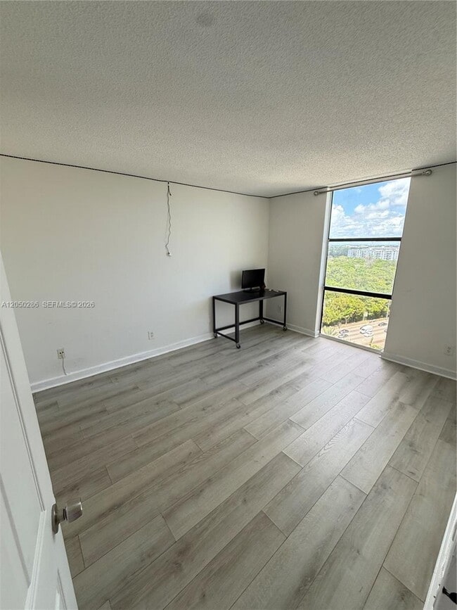 Building Photo - 13499 Biscayne Blvd