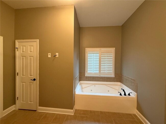 Building Photo - 3244 Willow Glen Trail