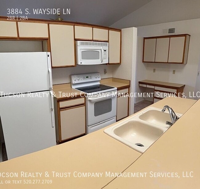 Building Photo - 3884 S Wayside Ln