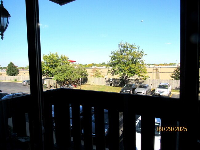 Building Photo - 1156 Copperfield Ln