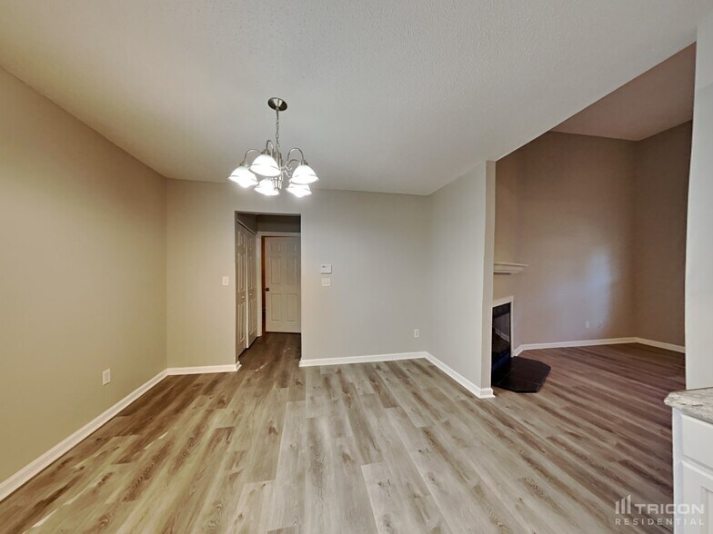 Building Photo - 374 Chesapeake Way