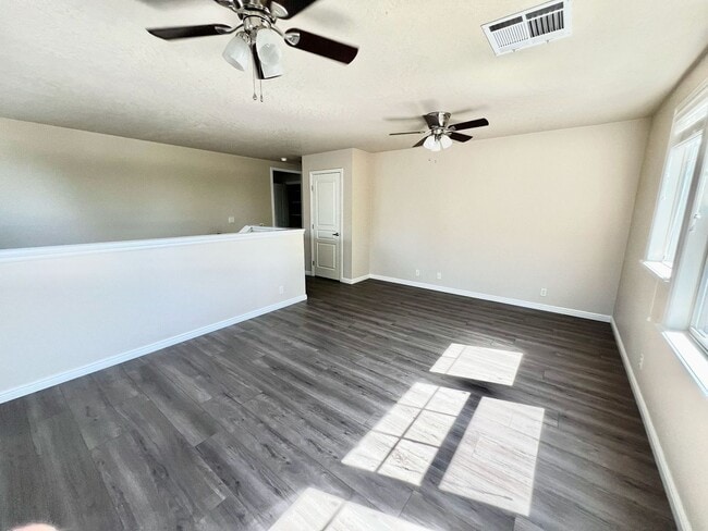 Building Photo - "Luxury Living: Stunning home with marble counter tops & Fireplace!"