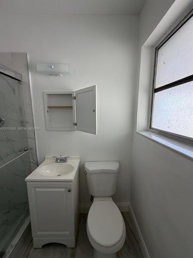 Building Photo - 890 NW 55th St