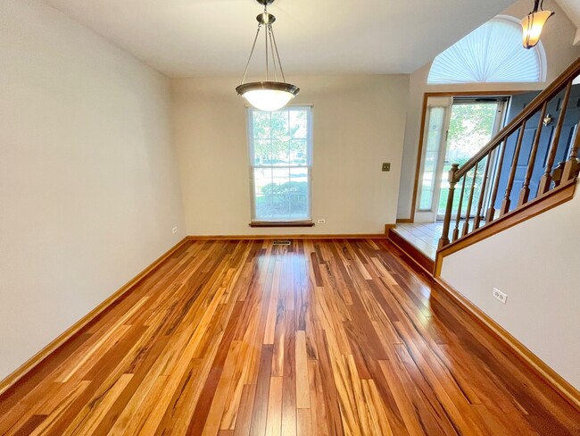 Building Photo - 636 Stone Brook Ct