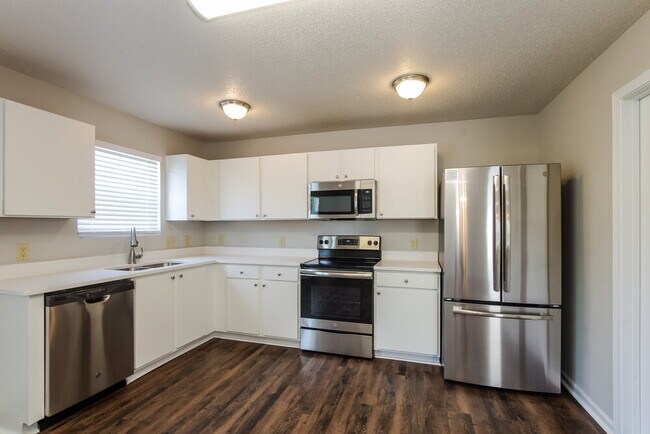 Building Photo - 6647 Wicked Oak Ln