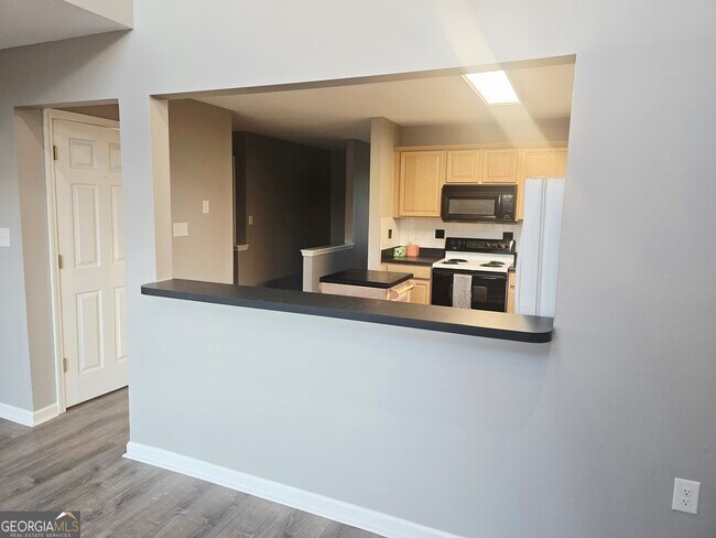 Building Photo - 1390 Oconee Rd