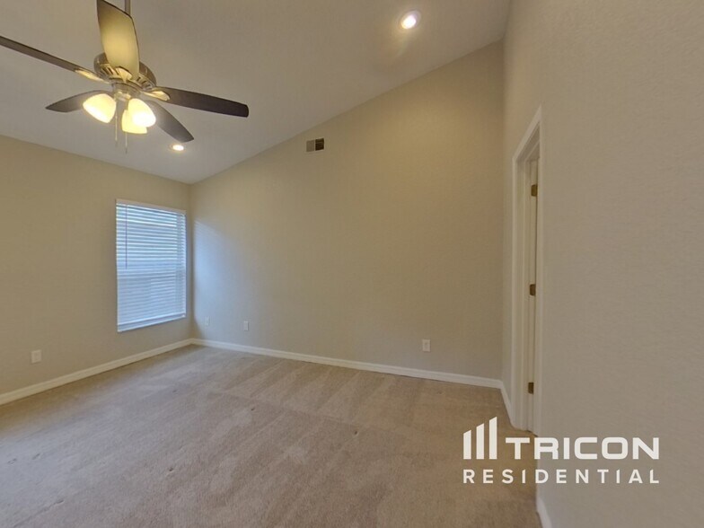 Building Photo - 2636 Cahill Way