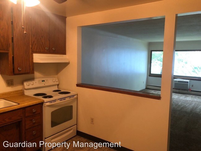 Building Photo - 1807 Stillwater Ave E