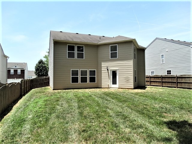 Building Photo - 5529 Hammermill Dr