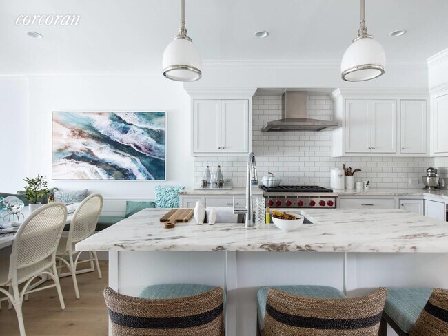 Building Photo - 57 Old Boathouse Lane S