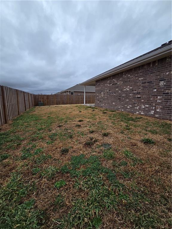 Building Photo - 813 S Sparrow St