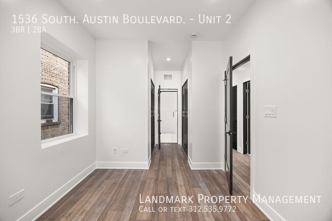 Building Photo - 1536 S Austin Blvd