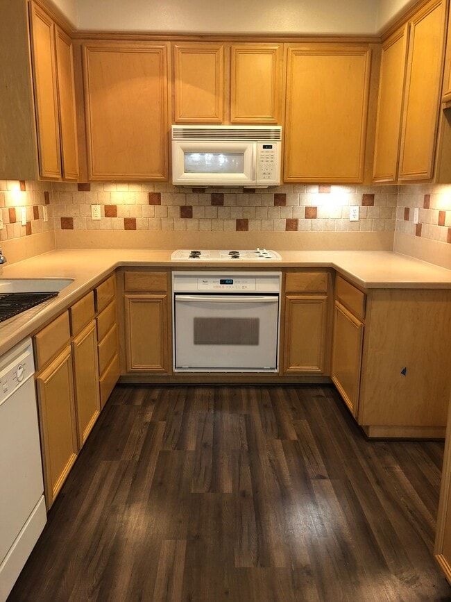 Building Photo - 28553 Sorano Cove