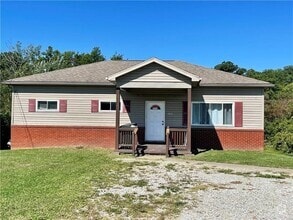 Building Photo - 1349 Connellsville St