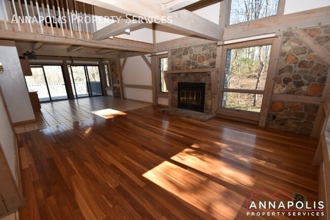 Building Photo - 1810 View Top Ct