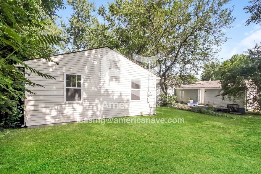 Building Photo - 3062 N Tacoma Ave