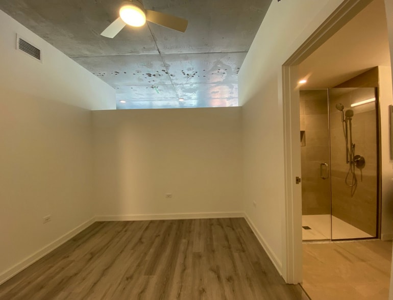 Building Photo - 1120 W Patterson Ave