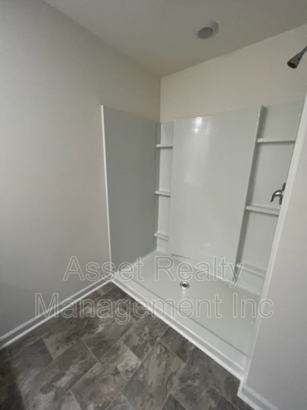 Building Photo - 323 Everleigh Cir