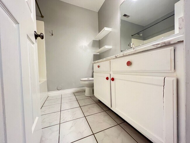 Building Photo - 2951 W 1060 N