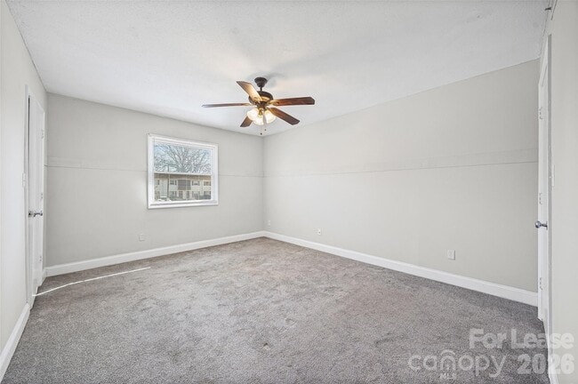 Building Photo - 7906 Oak Meadow Ct