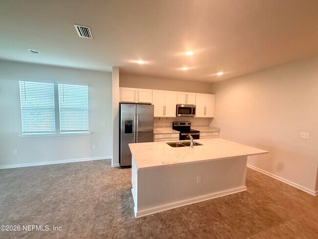 Building Photo - 12591 Lake Taylor Ln