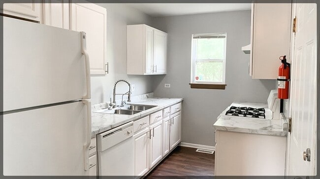 Building Photo - 1334 Mc Cameron Ave