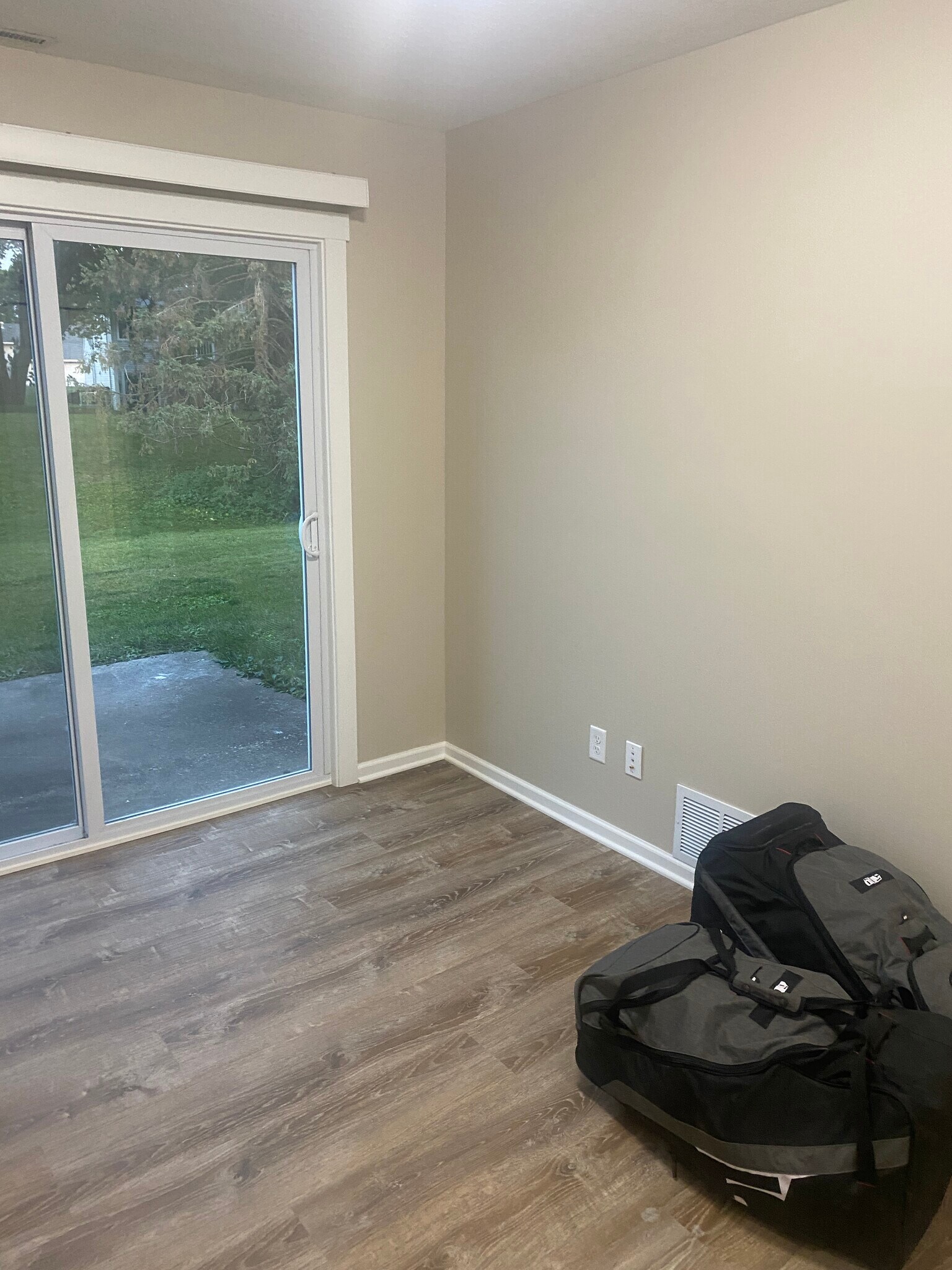 Building Photo - 15468 Pennock Ln