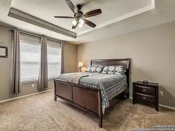 Building Photo - "Spacious 4-Bedroom Oasis with 3 Full Bath...