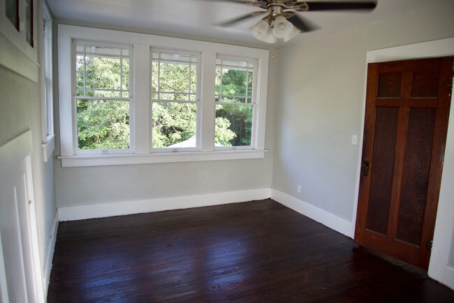 Building Photo - 1288 McCullin Rd