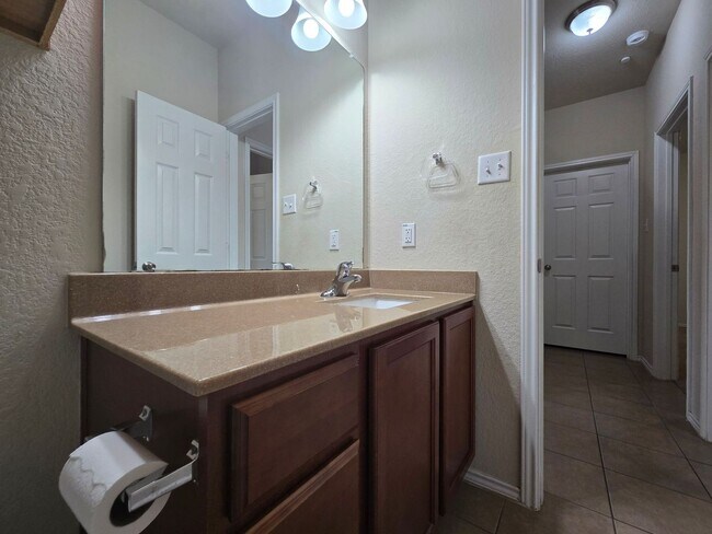 Building Photo - 9507 Adeel Dr