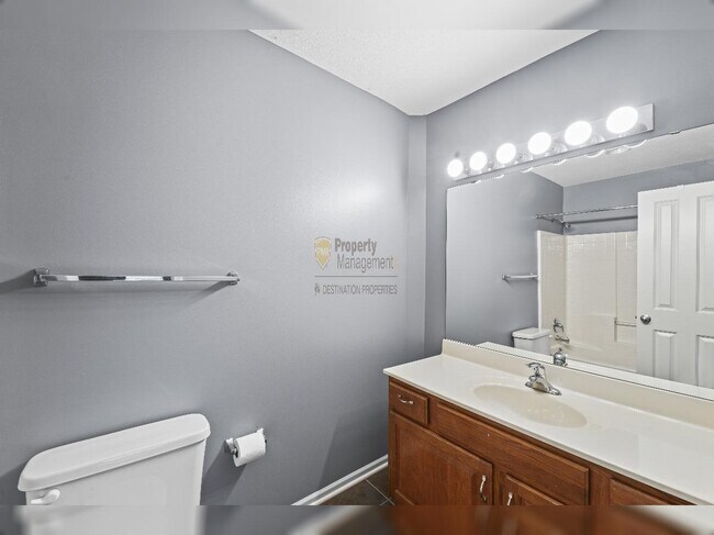 Building Photo - "Charming Lenexa Townhouse: Spacious 2-Bed Retreat with Finished Basement & Gleaming Hardwood Flo...