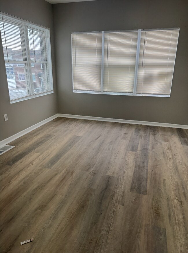 Building Photo - 3623 Parrish Ave