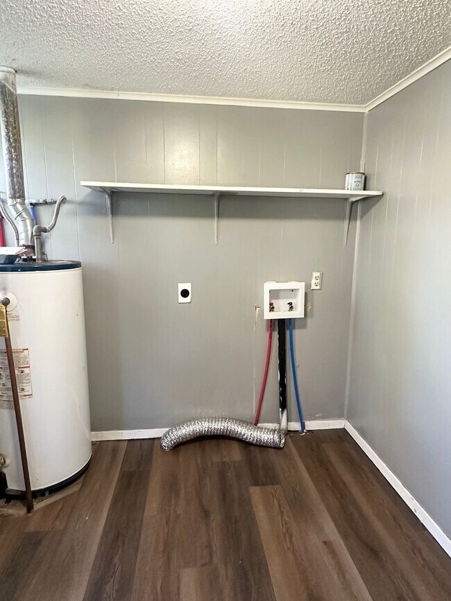 Building Photo - Adorable 2 Bed/ 1 Bath Home in Republic, MO!