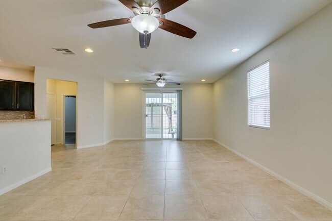 Building Photo - 3- Bedroom, 2- Bathroom home in Mountain's...