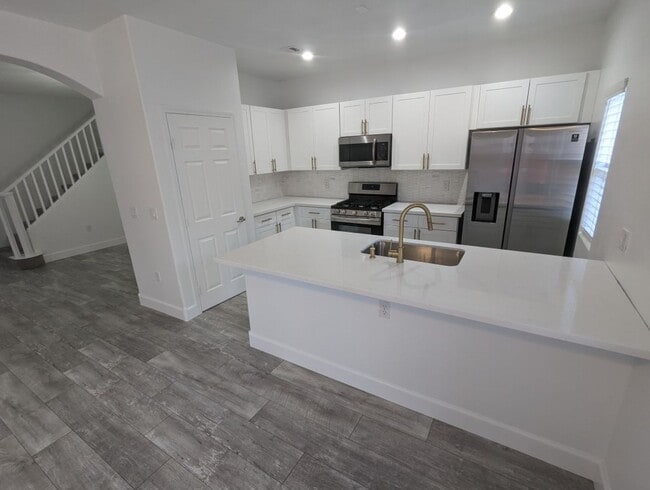 Building Photo - 9303 Gilcrease Ave