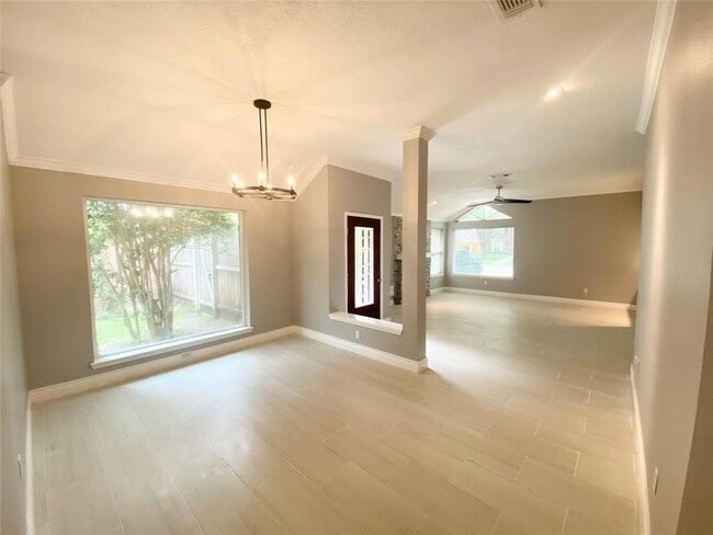 Building Photo - 14218 Manderly Dr