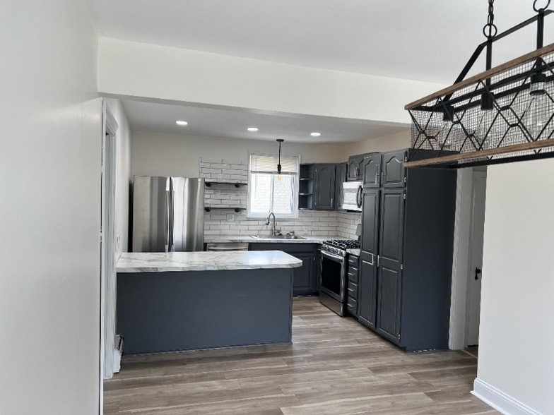 Building Photo - 23124 Grove St