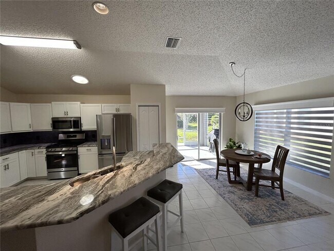 Building Photo - 3057 St Thomas Ln
