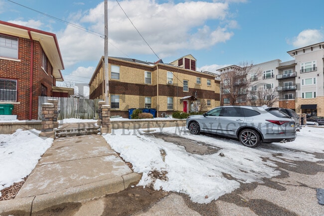 Building Photo - 3304 E Douglas Ave