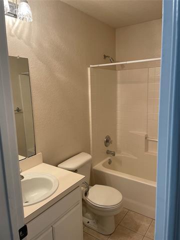 Building Photo - 507 Hubbard