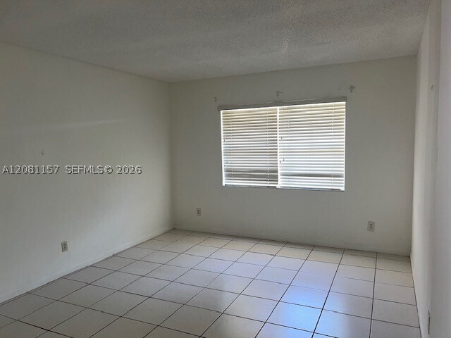 Building Photo - 13710 SW 90th Ave