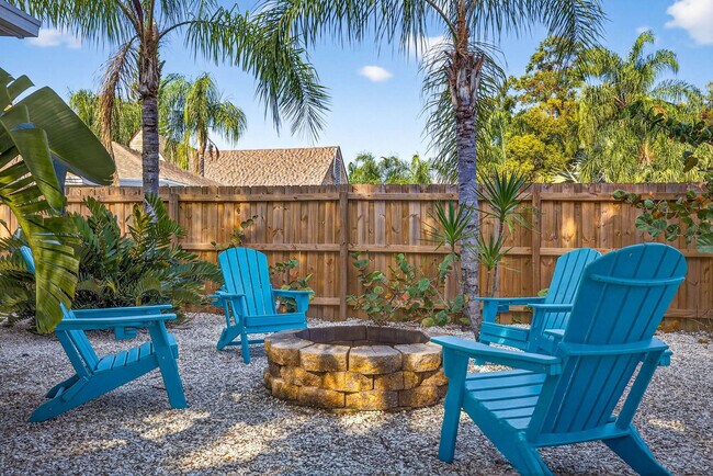 Building Photo - 2705 N Poplar Ave