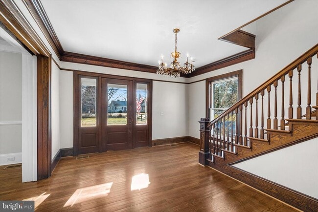 Building Photo - 311 W Main St