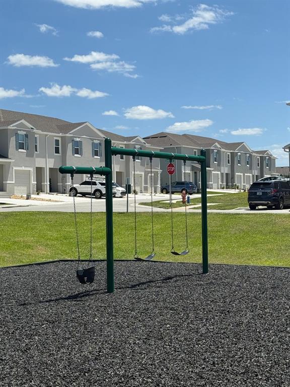 Building Photo - 1419 Plank Pl